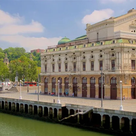 Appartement Espacioso 3 Hab Dobles 2 Banos, Junto Ayuntamiento Bilbao