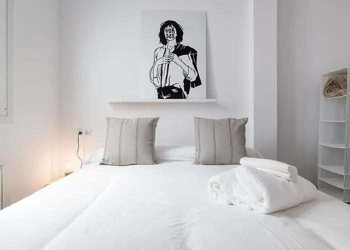 Apartment Espacioso 3 Hab Dobles 2 Banos, Junto Ayuntamiento *