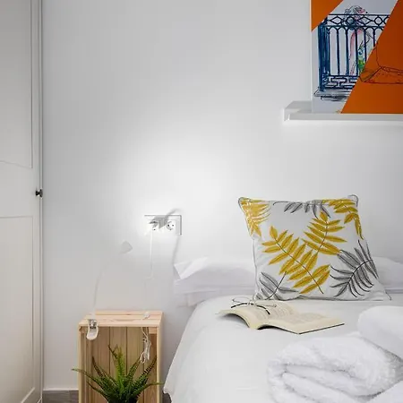 Espacioso 3 Hab Dobles 2 Banos, Junto Ayuntamiento Apartamento *