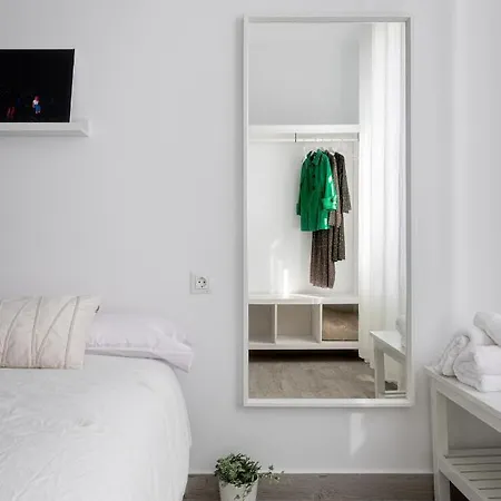 Espacioso 3 Hab Dobles 2 Banos, Junto Ayuntamiento *