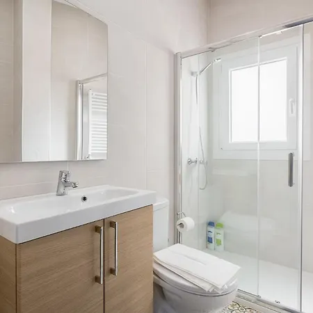 Apartment Espacioso 3 Hab Dobles 2 Banos, Junto Ayuntamiento Bilbao